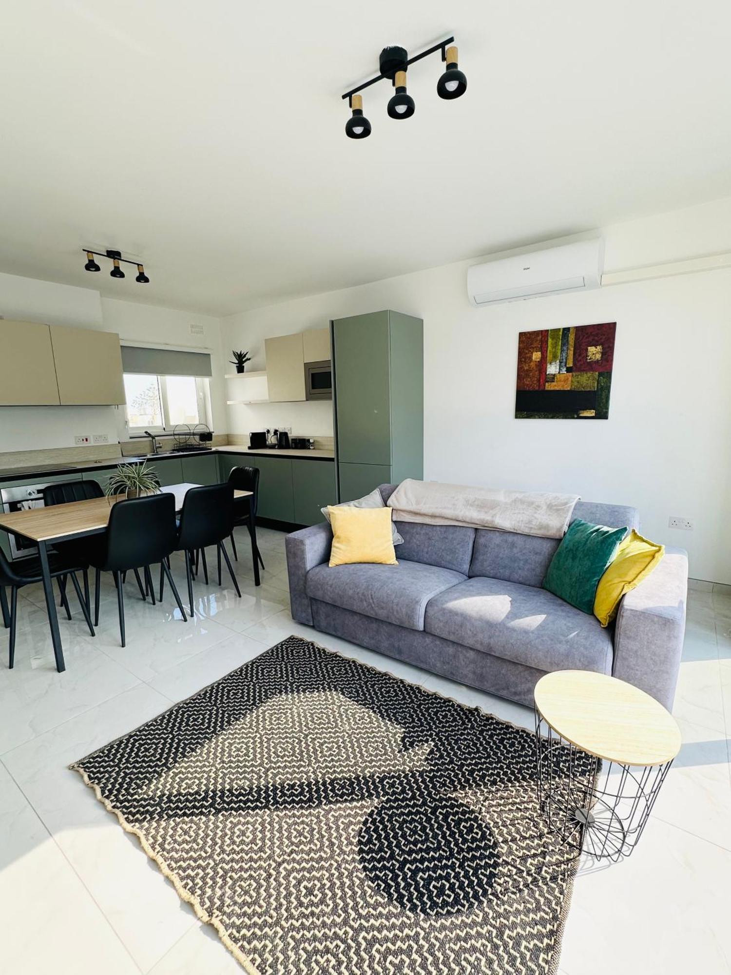 Sliema 2 Bedroom Penthouse Luaran gambar